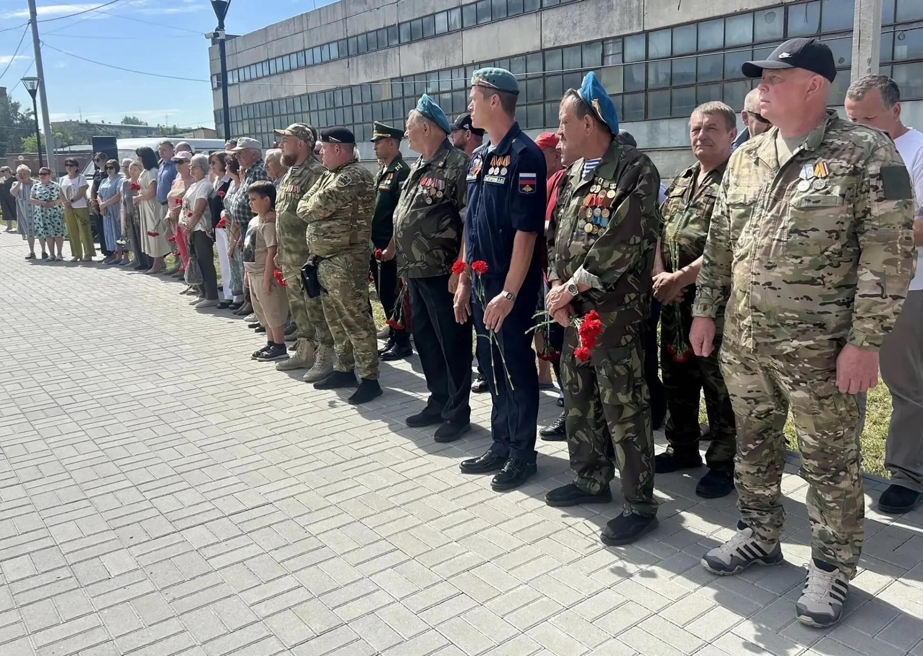 Фото В День ветеранов боевых действий в Искитиме почтили память павших земляков 2