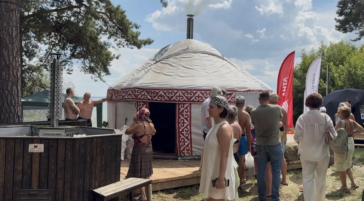 Фото «Не парьтесь по жизни — парьтесь в бане»: как в Новосибирске прошёл фестиваль «Добрый пар» 3 - Сиб.ФМ Фото «Не парьтесь по жизни — парьтесь в бане»: как в Новосибирске прошёл фестиваль «Добрый пар» 3