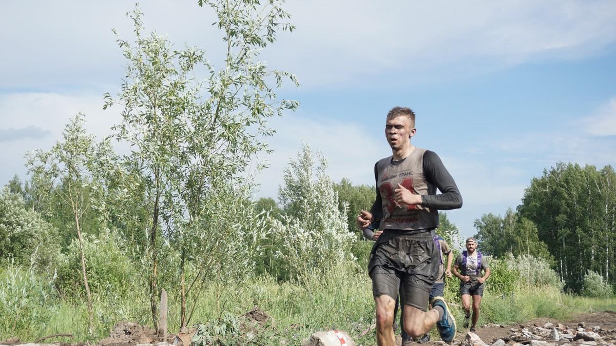 Фото Жара, грязь и «Эверест»: под Новосибирском прошёл чемпионат РВСН по гонкам с препятствиями. Фоторепортаж 10 - Сиб.ФМ Фото Жара, грязь и «Эверест»: под Новосибирском прошёл чемпионат РВСН по гонкам с препятствиями. Фоторепортаж 10