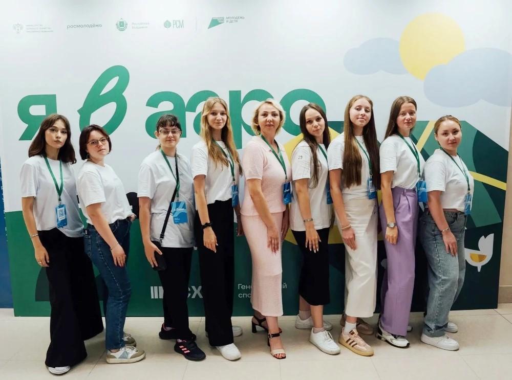 Фото Энергия будущего: встреча ректора Омского ГАУ с лучшими студентами вуза 3