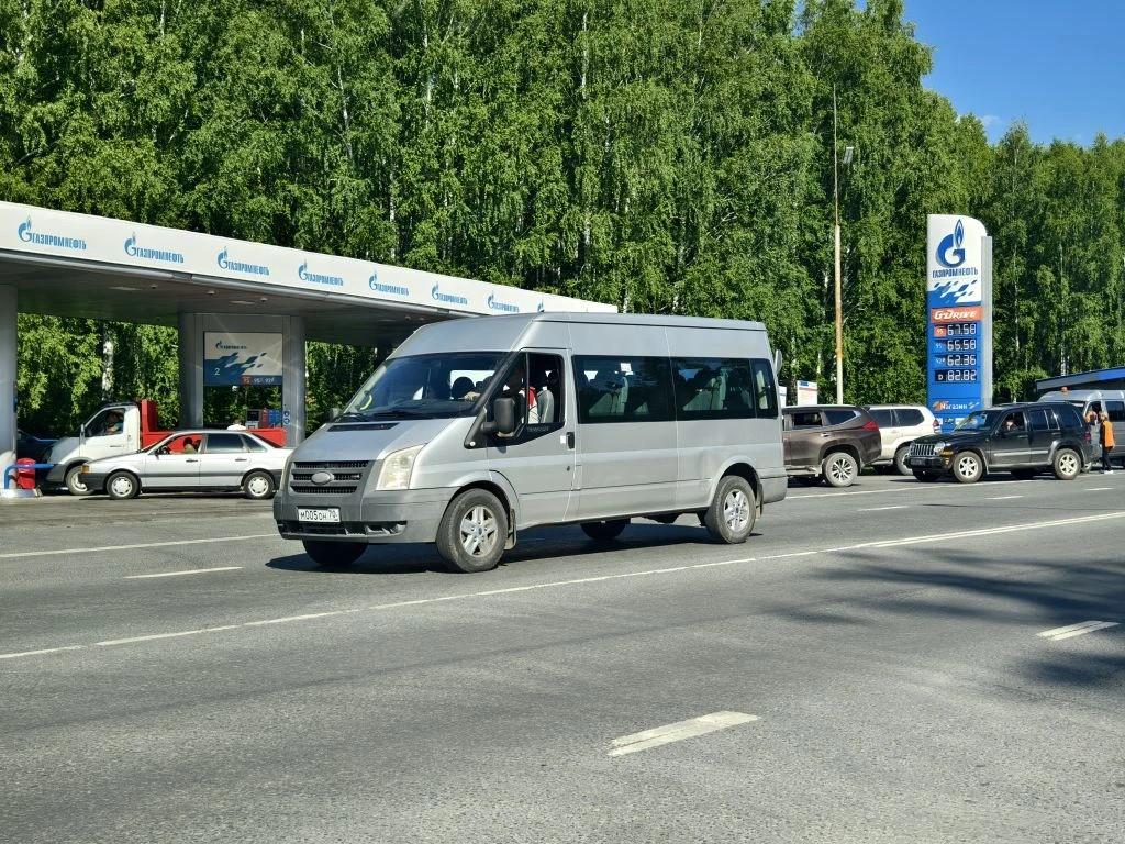 Фото «Ночью встал в три, заправился в шесть»: журналисты Сиб.фм со всей России — о ценах на бензин до 190 рублей, очередях и панике на АЗС 4