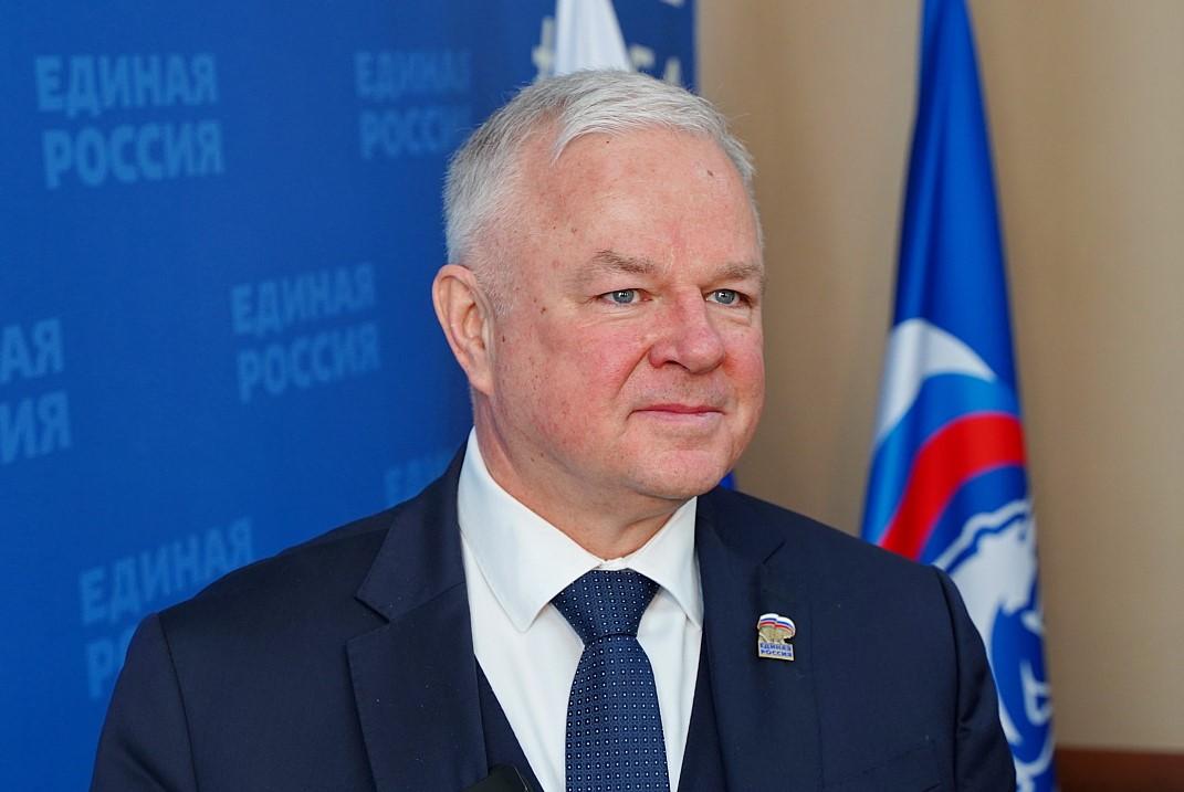 Фото Андрей Травников возглавил список кандидатов «Единой России» в депутаты Госдумы от Новосибирской области 3 - Сиб.ФМ Фото Андрей Травников возглавил список кандидатов «Единой России» в депутаты Госдумы от Новосибирской области 3