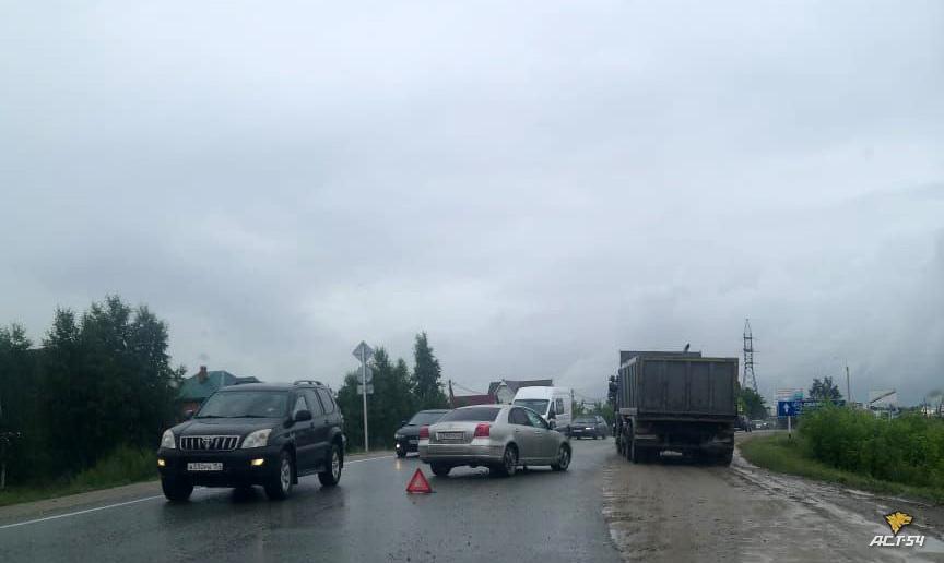 Фото Несколько аварий произошло 22 июня на дорогах Новосибирска 2