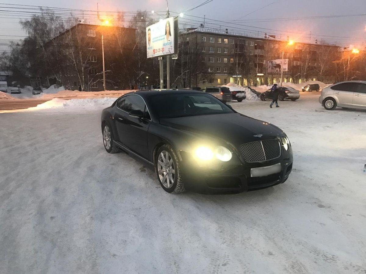 Фото «Прав никогда не было»: что известно о водителе Bentley, сбившем 5-летнего мальчика в Новосибирске 6