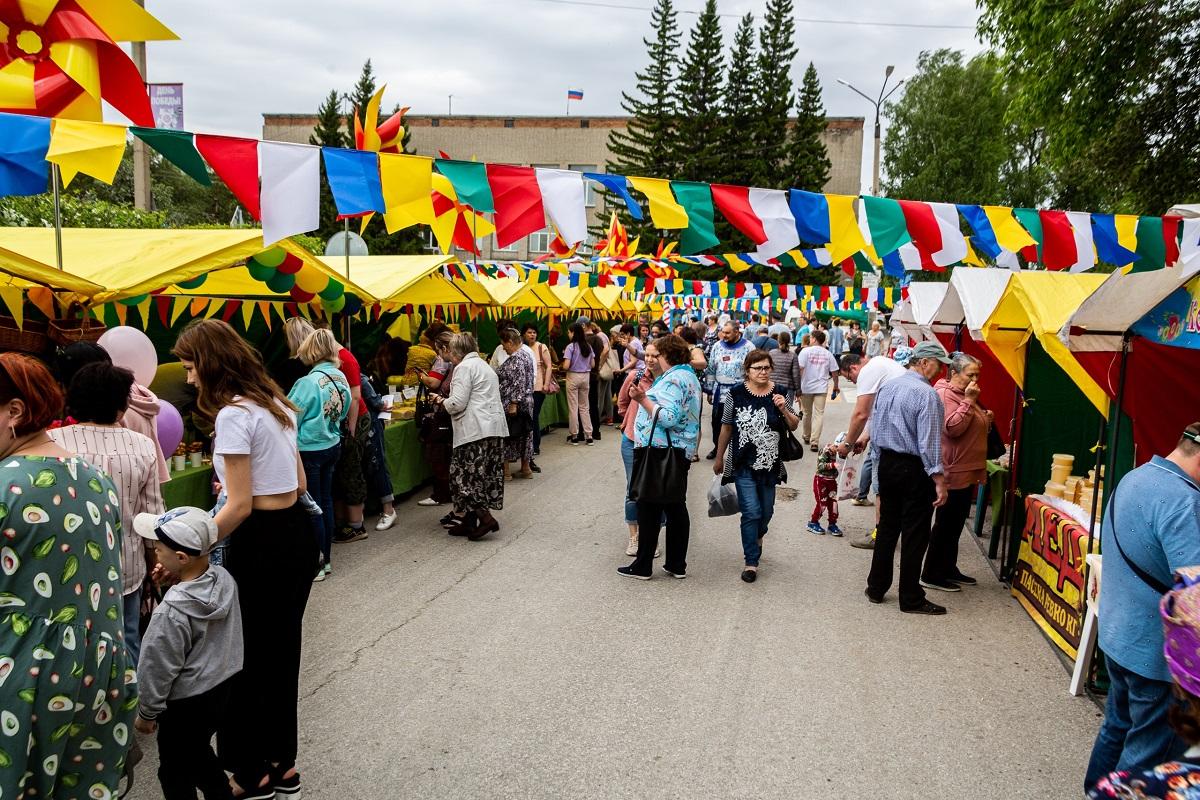 Фото В Колывани состоялся праздник, посвященный проекту «Козьмодемьяновская ярмарка, её история и сегодняшний день» 7