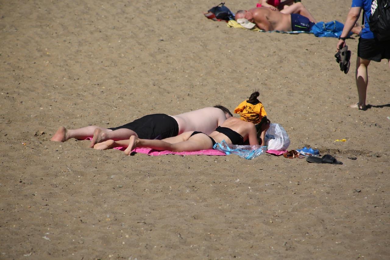 Фото Стилист из Новосибирска Хлопонина раскритиковала неуместные купальники девушек на пляжах 2