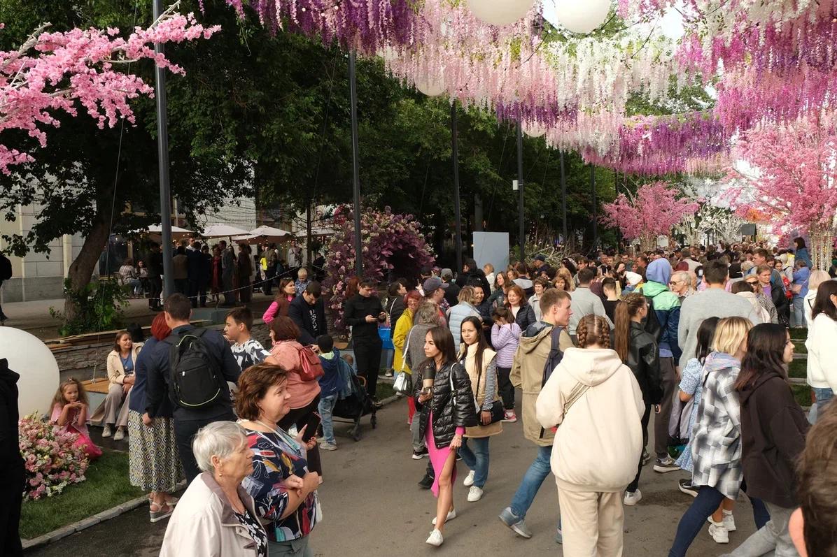 Новосибирск отмечает 130-летие: лучшие фото с празднования Дня города 24  июня >> Хроника дня >> Городской портал Новосибирска: новости, погода,  афиша, работа, объявления