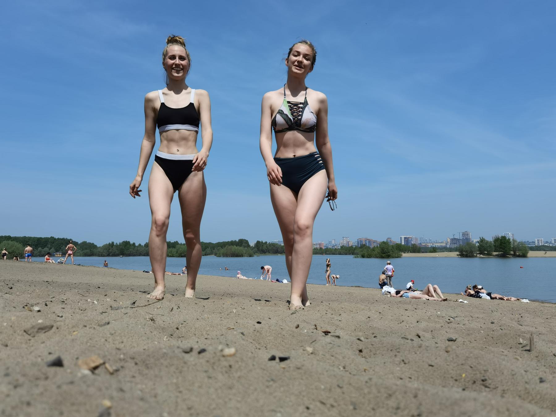 Фото Жители Новосибирска массово отправились на пляжи 3 июня 10