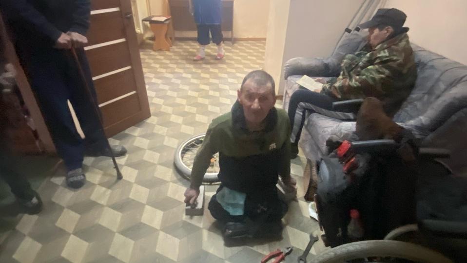 Фото В Новосибирске 67-летний мужчина без ног рассказал о жизни на улице 2