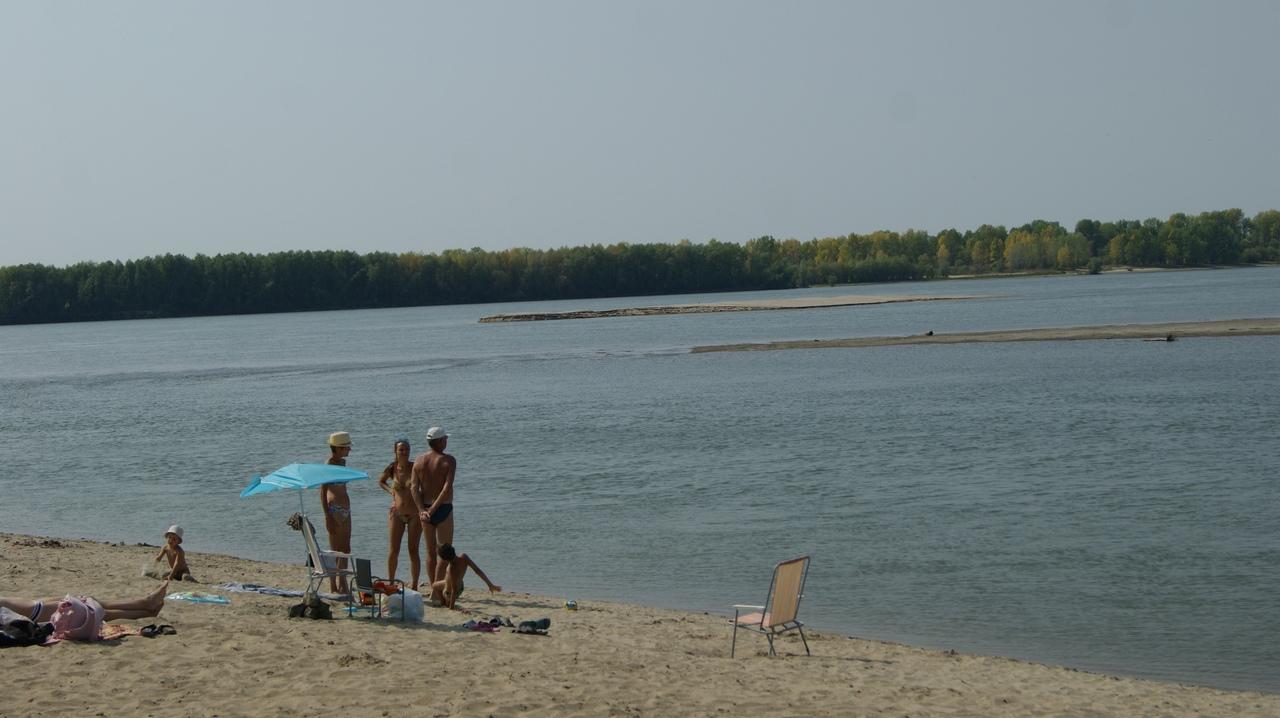 Вода в Обском водохранилище прогрелась почти до 22 градусов