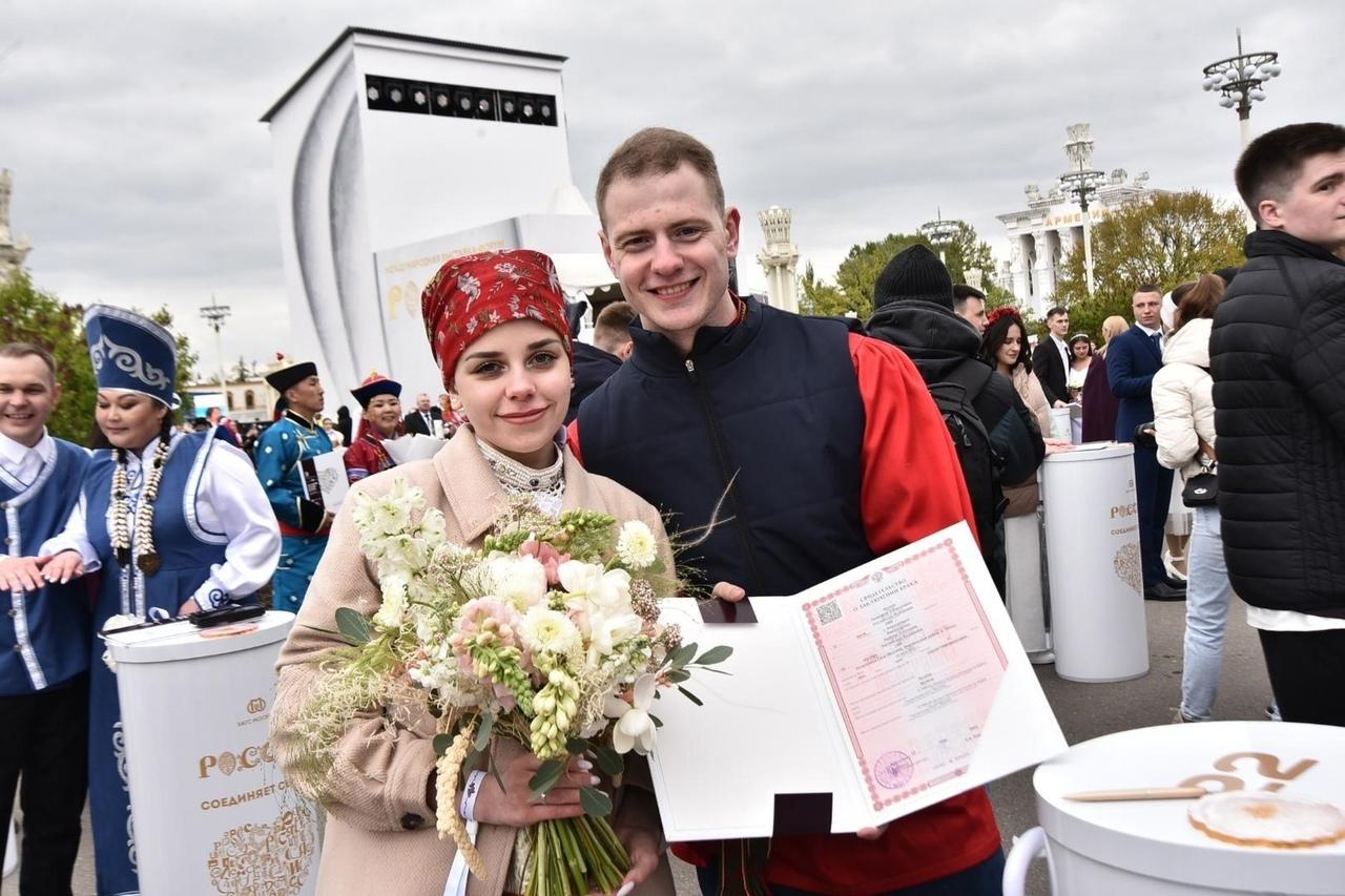 Фото В Новосибирске опубликовали фото свадеб за май 2024 года 3