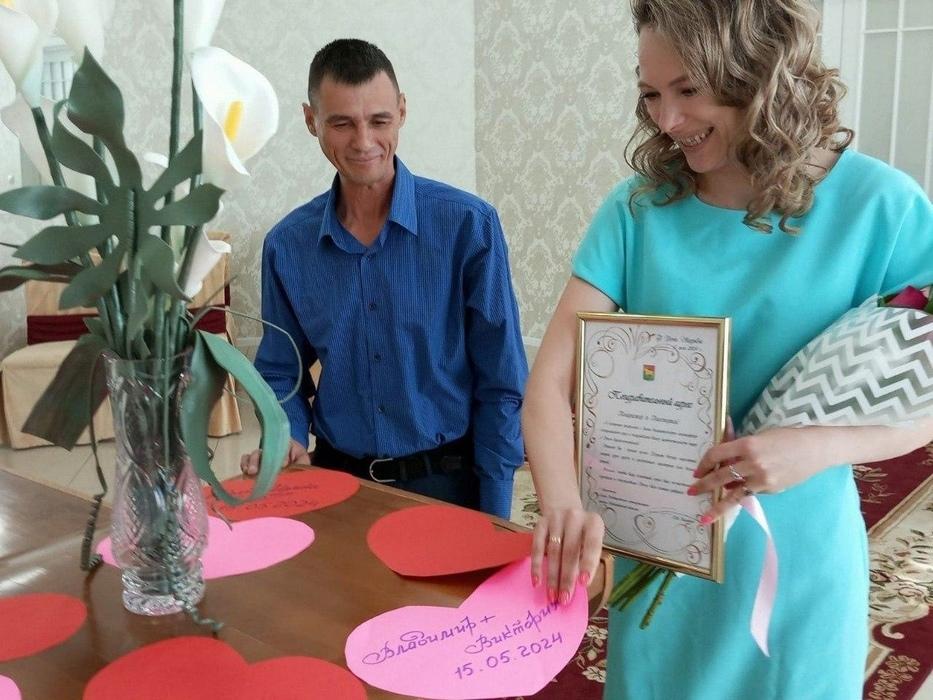 Фото В Новосибирске опубликовали фото свадеб за май 2024 года 6