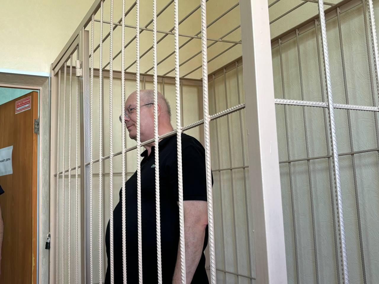 Фото В Новосибирске продлили срок задержания замначальнику ТУАД Константину Громенко 3