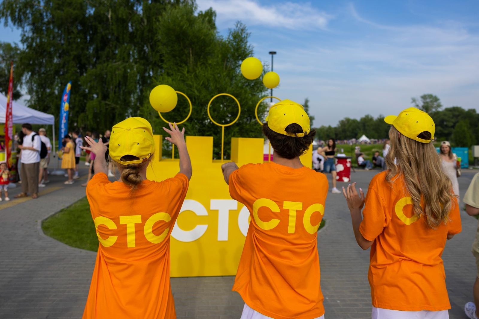 Фото Новосибирск встречает День города: игры на ловкость и смекалку, бесплатная проверка зрения, мерч и розыгрыш Tesla ждут гостей праздника! 5 - Сиб.ФМ Фото Новосибирск встречает День города: игры на ловкость и смекалку, бесплатная проверка зрения, мерч и розыгрыш Tesla ждут гостей праздника! 5