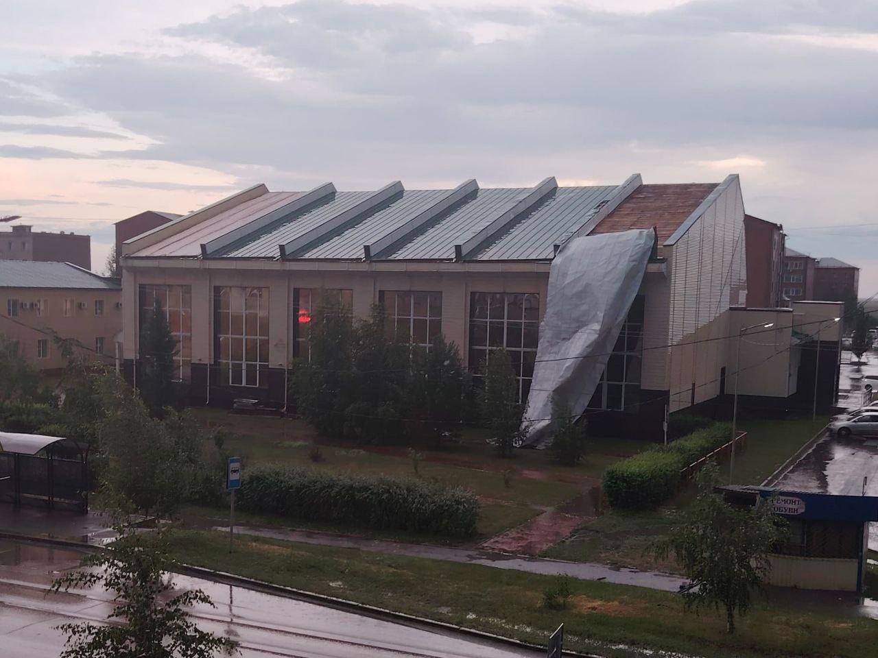 Фото Такого не было никогда. Мощный ураган обрушился на Новосибирскую область — 20 кадров разрушений 20