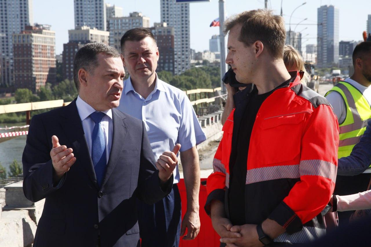 Фото Мэр Новосибирска: движение по всем шести полосам Димитровского моста планируется открыть к зиме 2 - Сиб.ФМ Фото Мэр Новосибирска: движение по всем шести полосам Димитровского моста планируется открыть к зиме 2