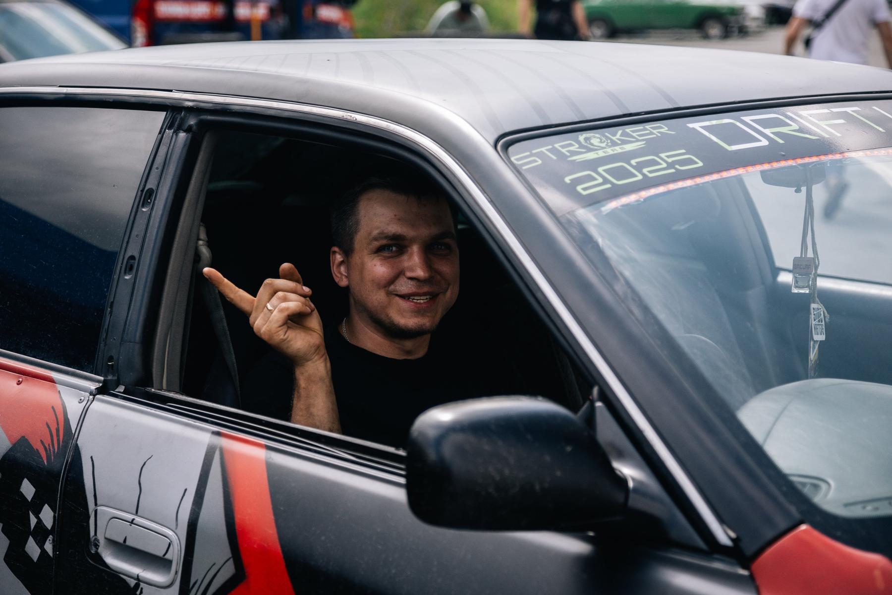 Фото Новосибирский форсаж. Опубликованы кадры гонок, где машины заносило на бешеной скорости 4 - Сиб.ФМ Фото Новосибирский форсаж. Опубликованы кадры гонок, где машины заносило на бешеной скорости 4