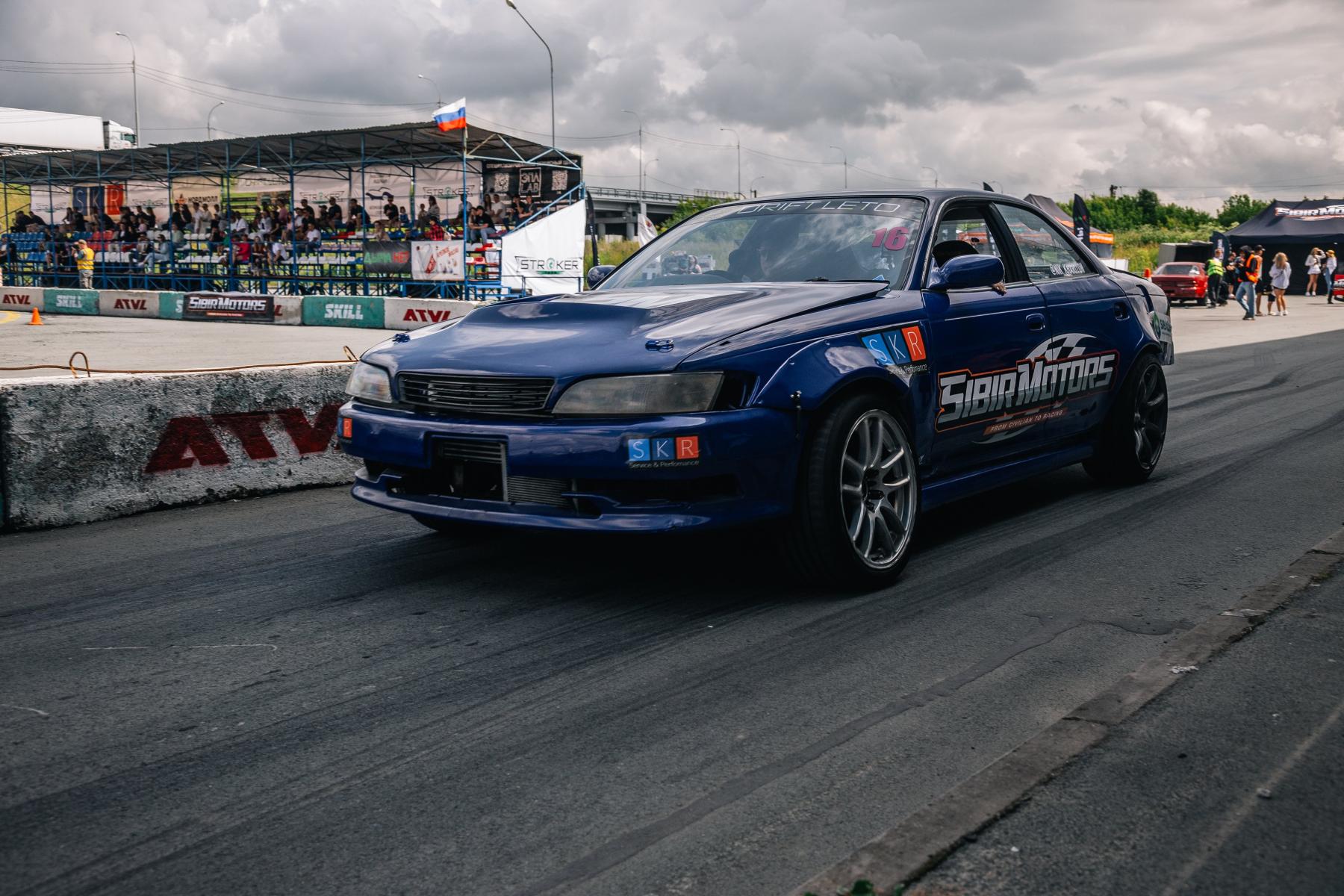 Фото Новосибирский форсаж. Опубликованы кадры гонок, где машины заносило на бешеной скорости 6 - Сиб.ФМ Фото Новосибирский форсаж. Опубликованы кадры гонок, где машины заносило на бешеной скорости 6