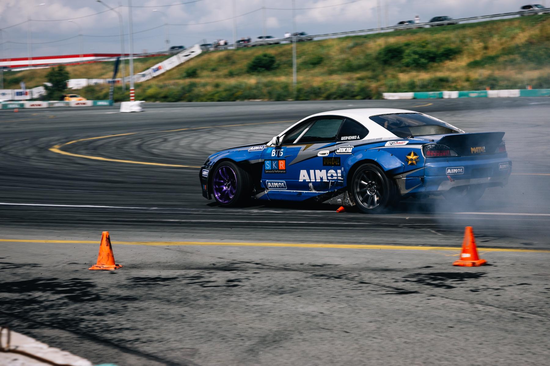 Фото Новосибирский форсаж. Опубликованы кадры гонок, где машины заносило на бешеной скорости 8 - Сиб.ФМ Фото Новосибирский форсаж. Опубликованы кадры гонок, где машины заносило на бешеной скорости 8