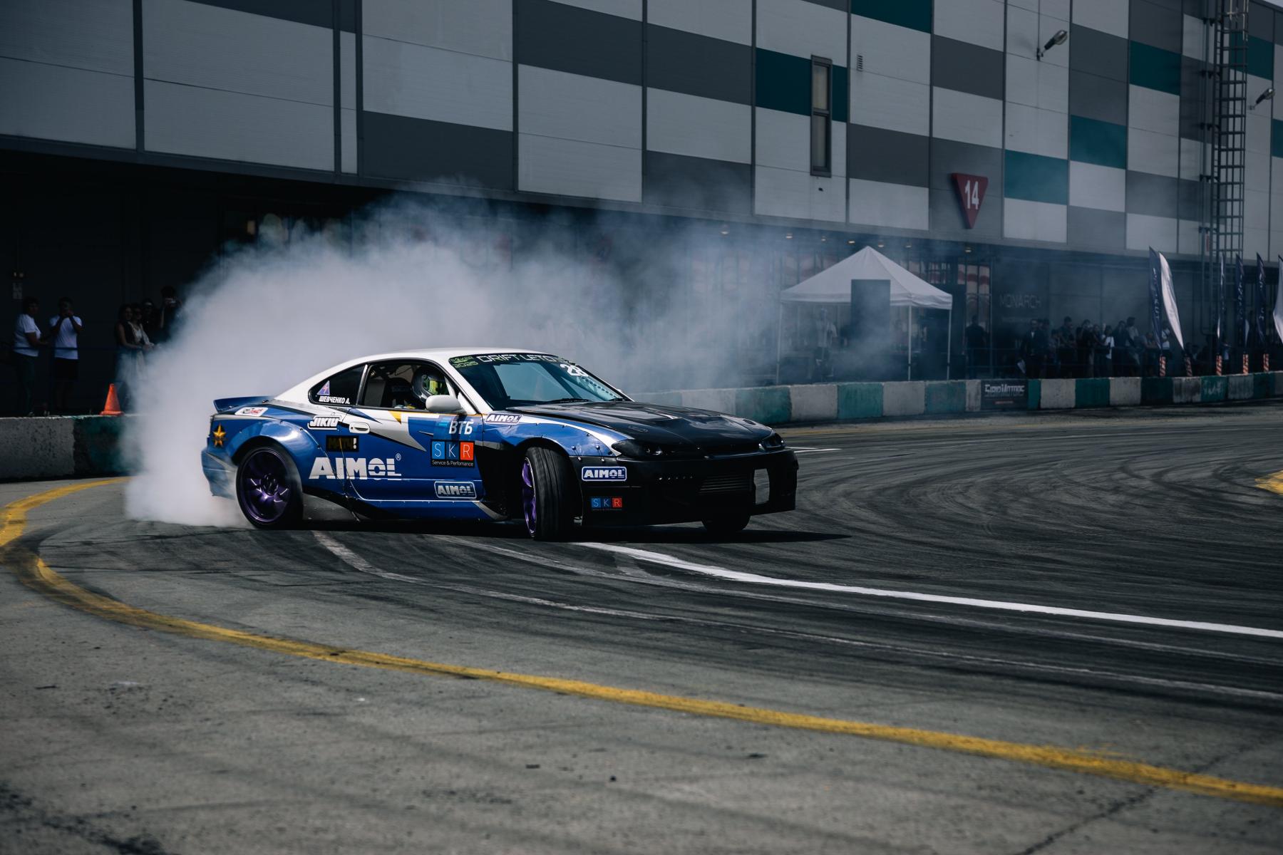 Фото Новосибирский форсаж. Опубликованы кадры гонок, где машины заносило на бешеной скорости 11 - Сиб.ФМ Фото Новосибирский форсаж. Опубликованы кадры гонок, где машины заносило на бешеной скорости 11