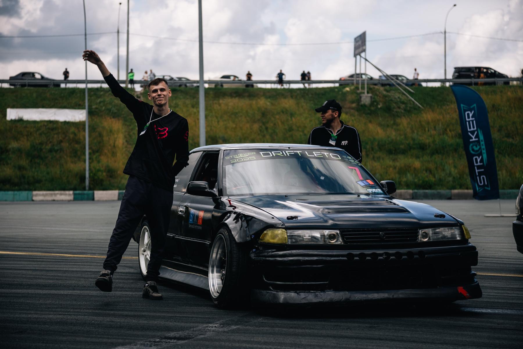 Фото Новосибирский форсаж. Опубликованы кадры гонок, где машины заносило на бешеной скорости 26 - Сиб.ФМ Фото Новосибирский форсаж. Опубликованы кадры гонок, где машины заносило на бешеной скорости 26