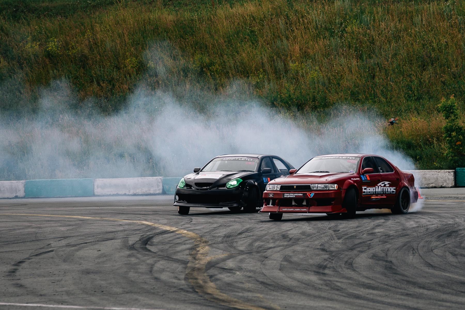 Фото Новосибирский форсаж. Опубликованы кадры гонок, где машины заносило на бешеной скорости 38 - Сиб.ФМ Фото Новосибирский форсаж. Опубликованы кадры гонок, где машины заносило на бешеной скорости 38