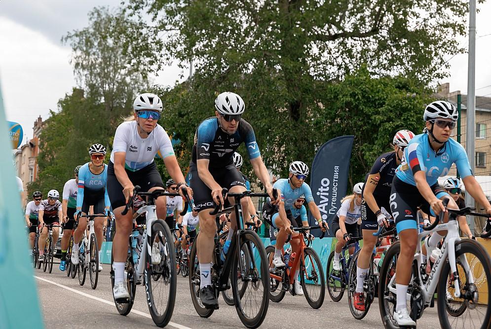 Фото Вокруг Ладоги на скорость: завершилась международная велогонка «Золото Ладоги–2025» 2 - Сиб.ФМ Фото Вокруг Ладоги на скорость: завершилась международная велогонка «Золото Ладоги–2025» 2