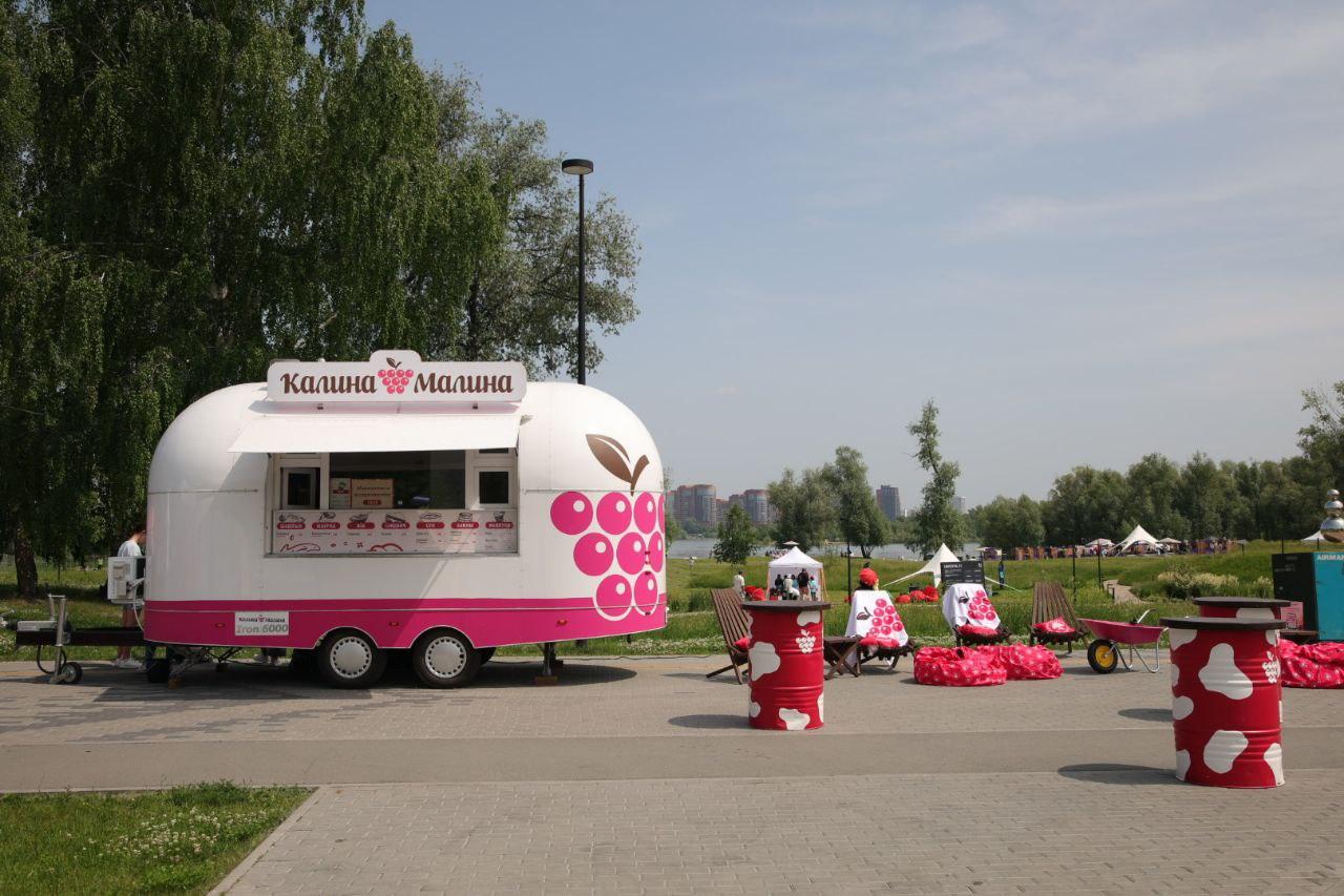 Фото Sigma Boy и Ramil собрали толпу фанатов в парке «Арена». Онлайн-репортаж Черника Music Fest 2025 в Новосибирске 20