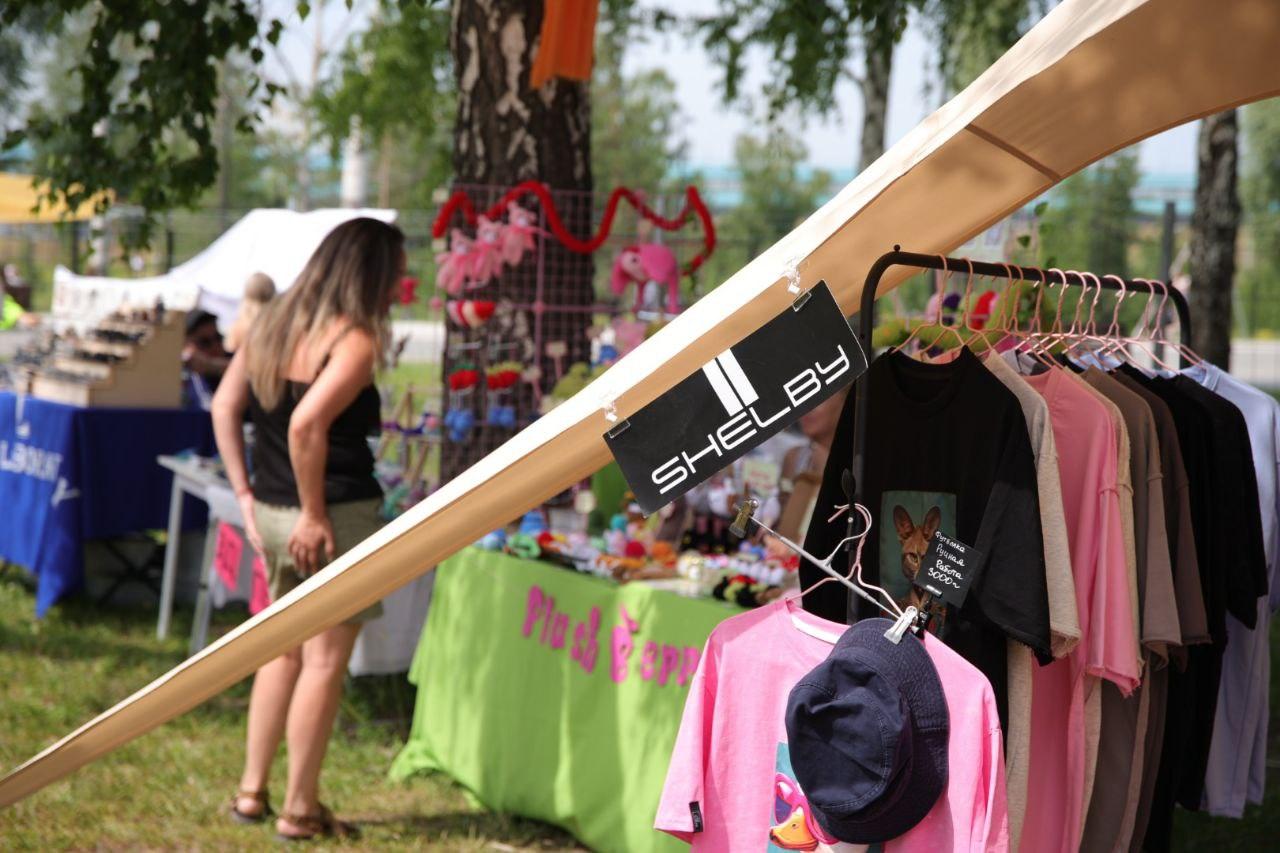 Фото Sigma Boy и Ramil собрали толпу фанатов в парке «Арена». Онлайн-репортаж Черника Music Fest 2025 в Новосибирске 12