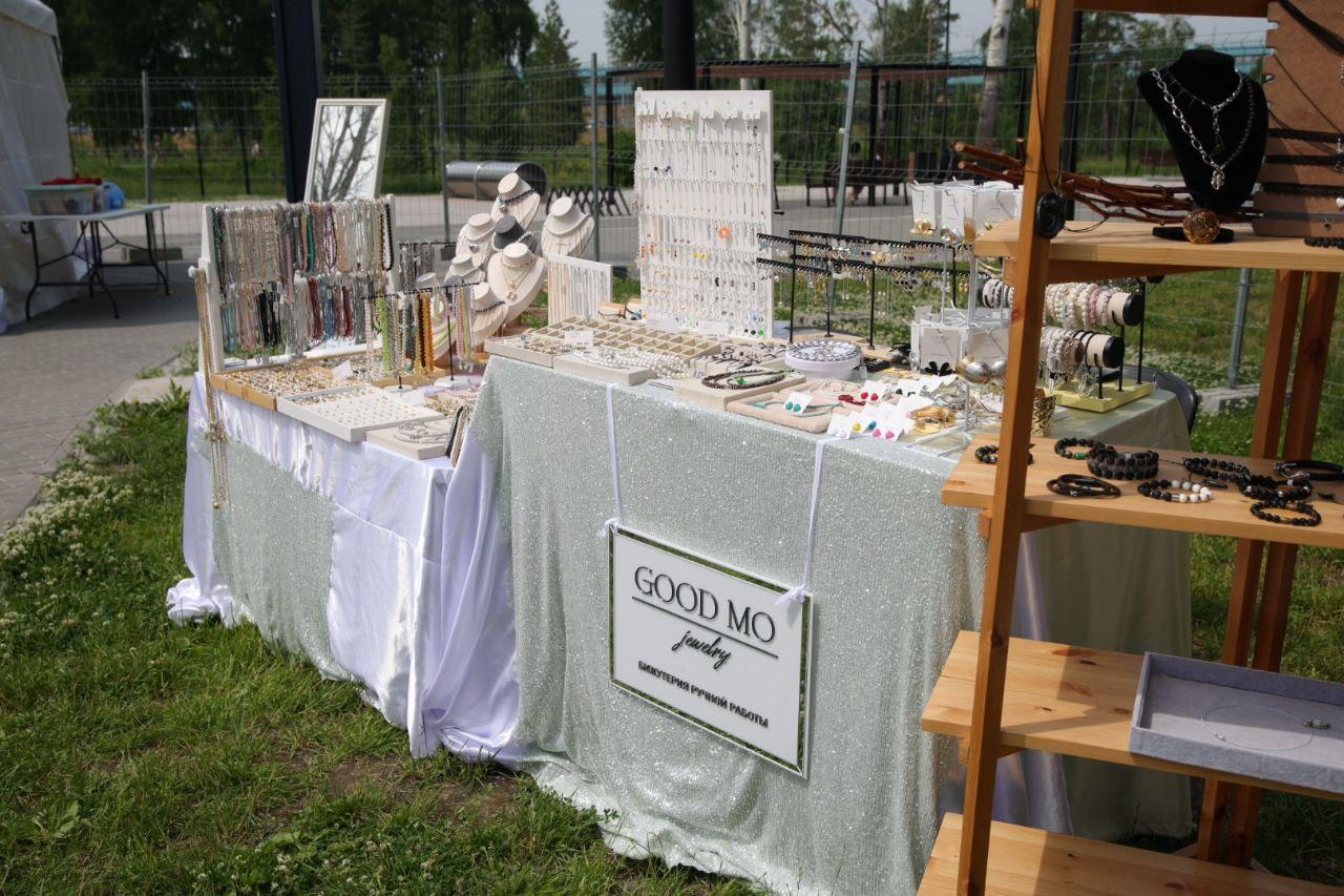 Фото Sigma Boy и Ramil собрали толпу фанатов в парке «Арена». Онлайн-репортаж Черника Music Fest 2025 в Новосибирске 9