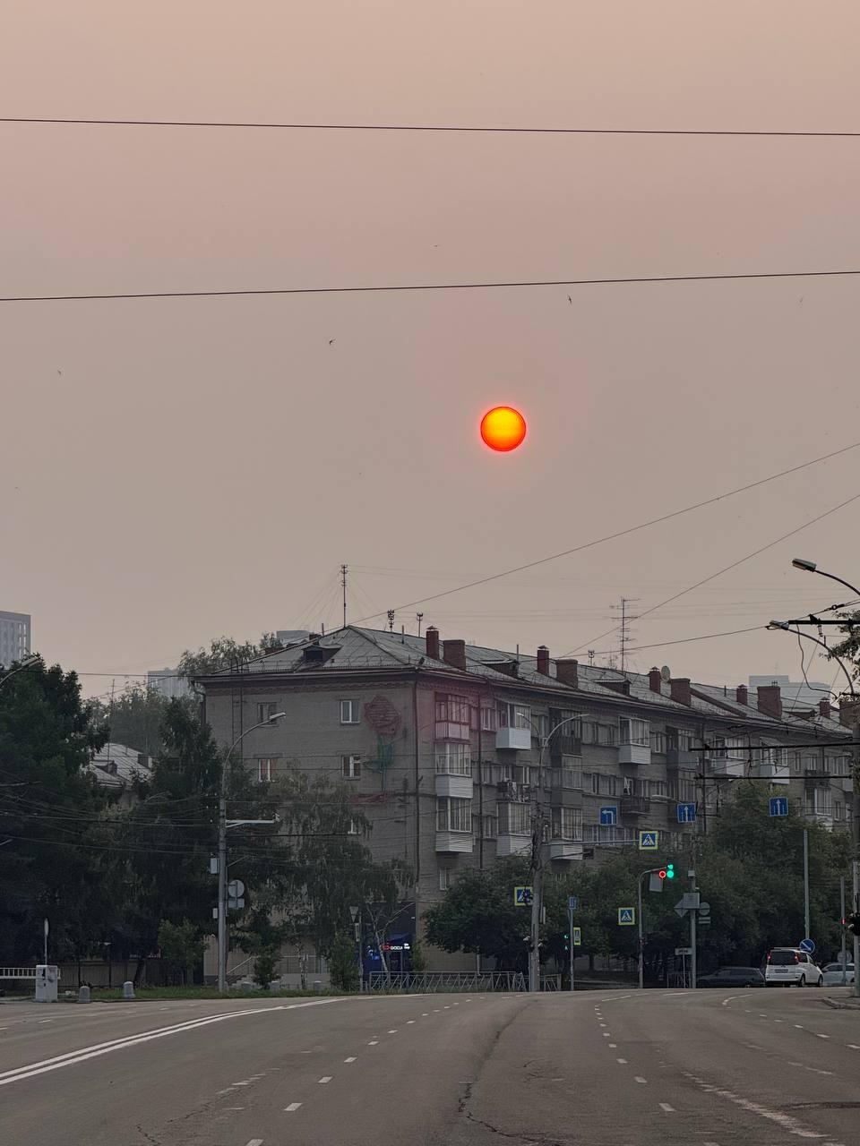 Фото Кроваво-красное солнце взошло над Новосибирском утром 22 июня 4 - Сиб.ФМ Фото Кроваво-красное солнце взошло над Новосибирском утром 22 июня 4