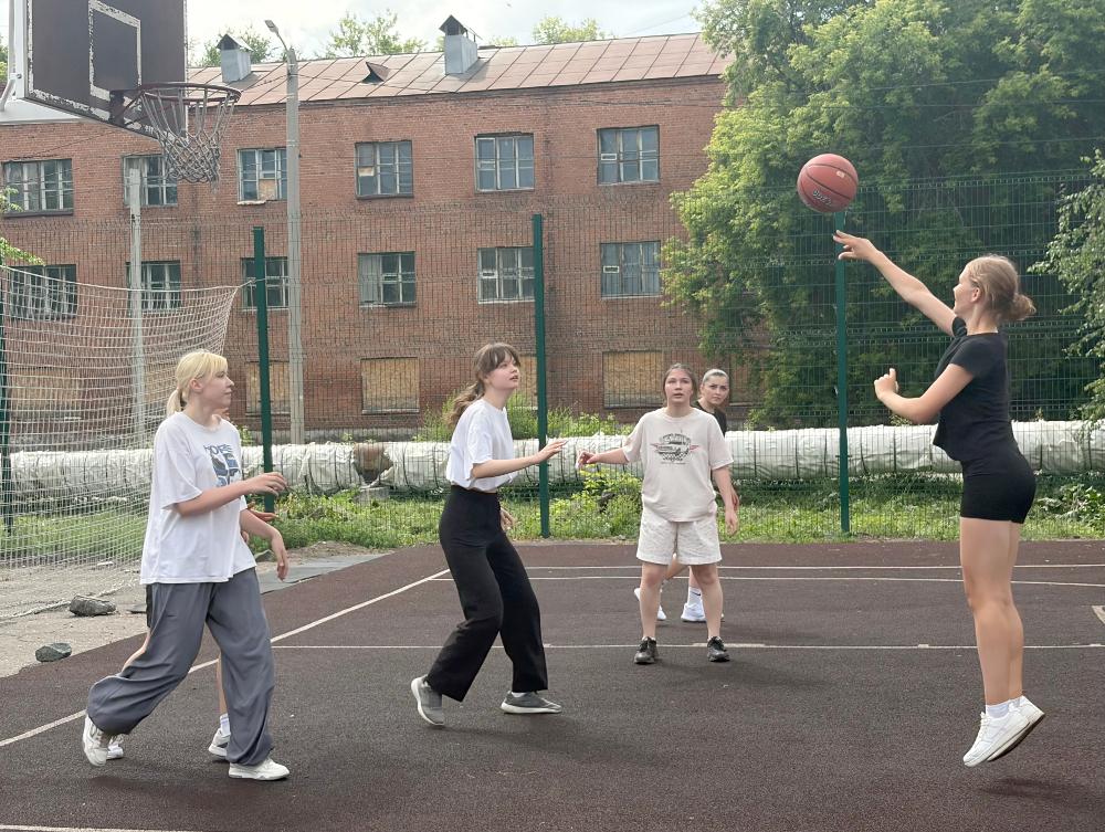 Фото Итоги уличного стритбола «Баскет-Фест» подвели в Омском ГАУ 2 - Сиб.ФМ Фото Итоги уличного стритбола «Баскет-Фест» подвели в Омском ГАУ 2