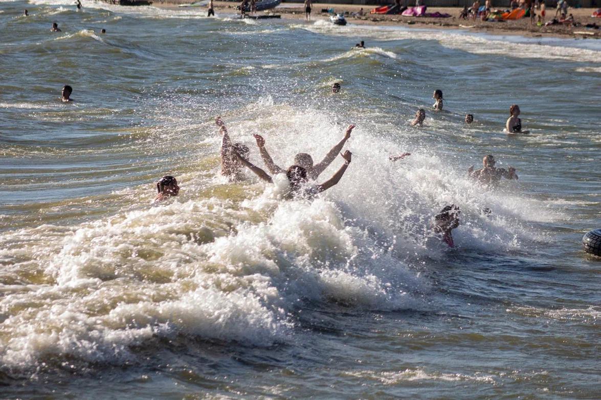 Фото Массовое число отдыхающих на пляжах заметили в Новосибирске: фото жаркого уик-энда 3 - Сиб.ФМ Фото Массовое число отдыхающих на пляжах заметили в Новосибирске: фото жаркого уик-энда 3