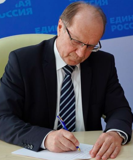 Фото Праймериз «Единой России» в Новосибирской области и регионах Сибири: кто прошел, кто остался за бортом, и что ждет кандидатов на выборах в Госдуму 6