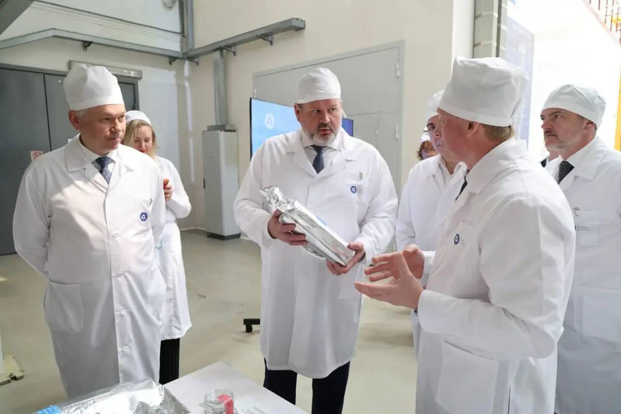 Фото Министр труда России Антон Котяков оценил уровень подготовки кадров на НЗХК 2