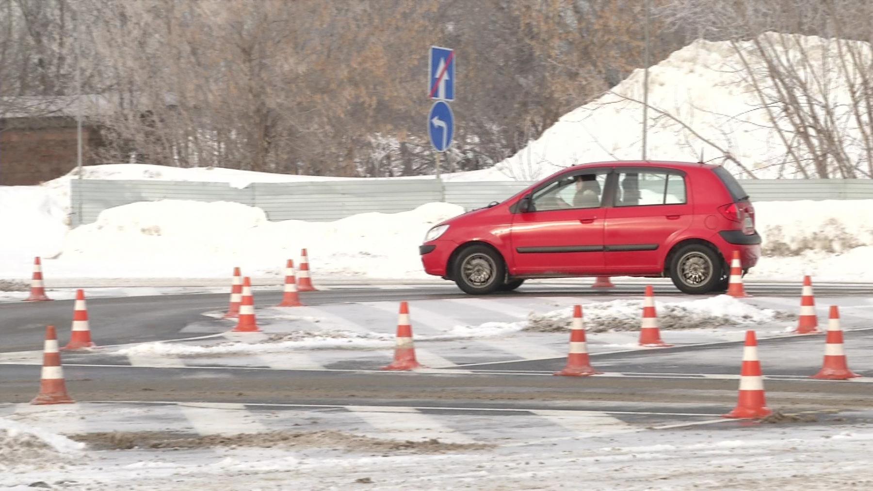 Пересдача экзамена в гибдд с 1 апреля. Экзамен по вождению в ГИБДД 2021. Экзамен по вождению зимой. Автошкола Новосибирск.