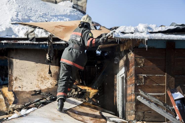 Фото Заживо сгорели козы и куры: подробности пожара в доме многодетной семьи из Новосибирска 2