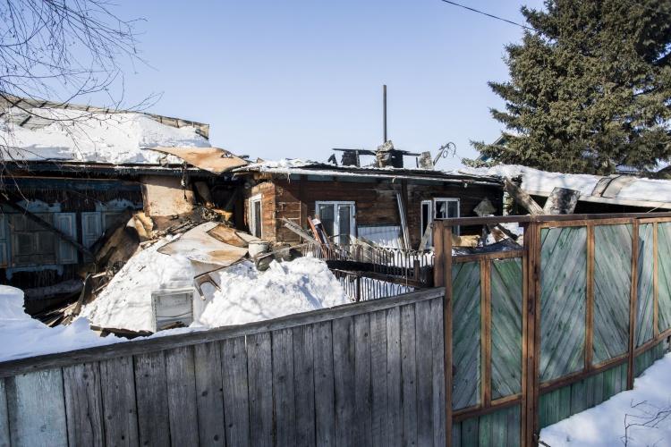 Фото Заживо сгорели козы и куры: подробности пожара в доме многодетной семьи из Новосибирска 4