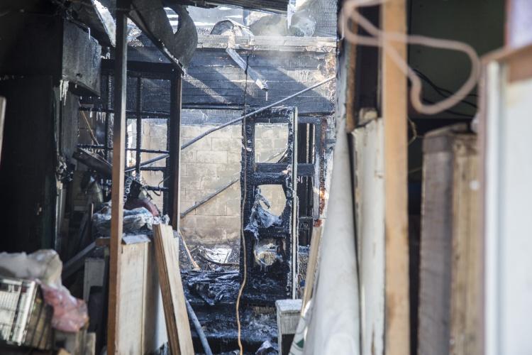 Фото Заживо сгорели козы и куры: подробности пожара в доме многодетной семьи из Новосибирска 5
