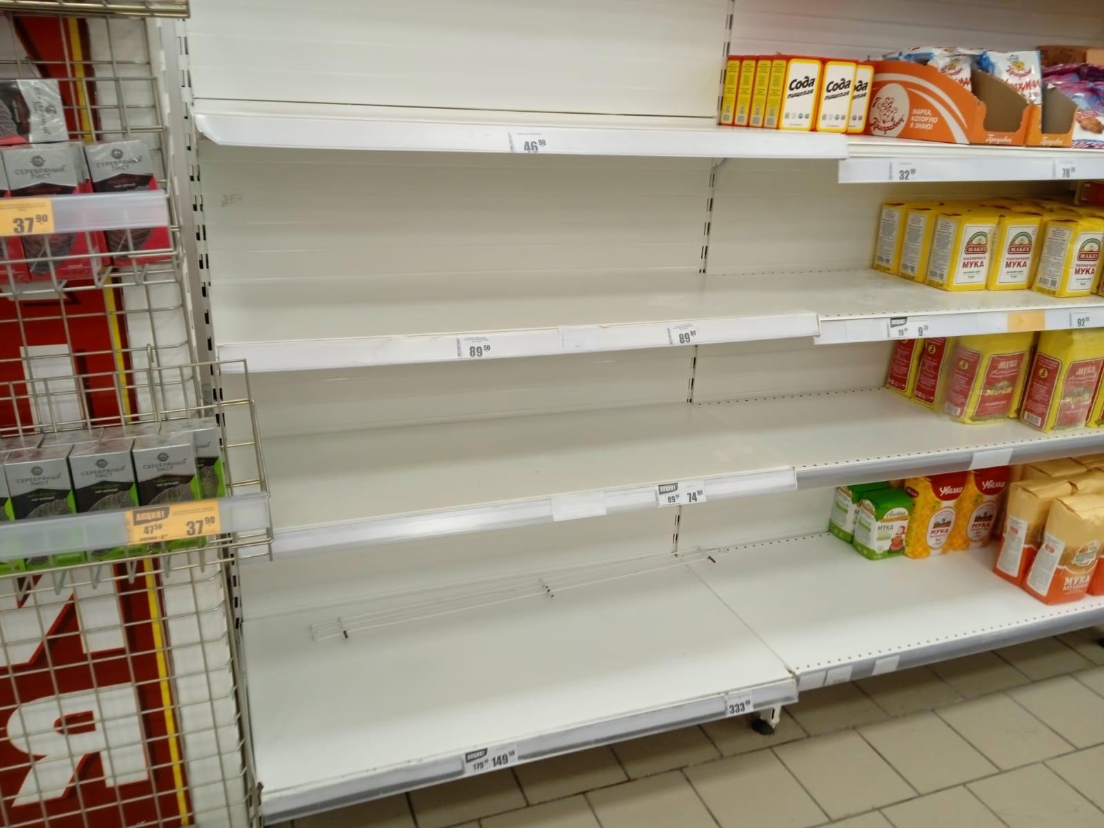 Фото В Новосибирске магазины ввели ограничения на продажу сахара 4