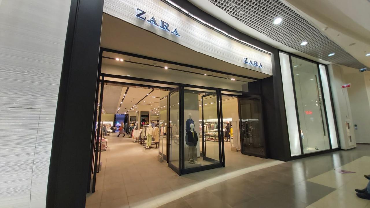 Фото Новосибирцы проигнорировали закрытие магазинов Zara, Bershka и Oysho 4
