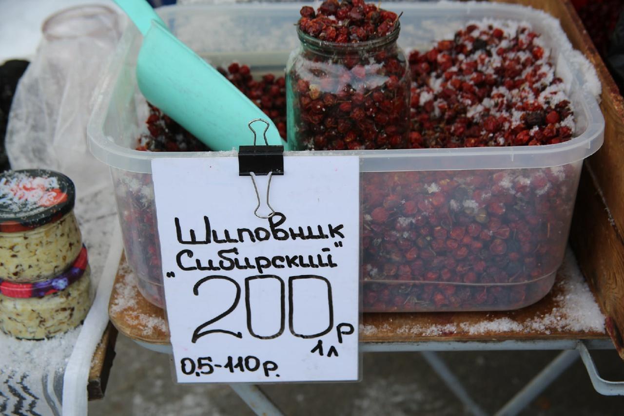 Фото Жители Новосибирска рассказали о любимых товарах на ежегодной ярмарке 7