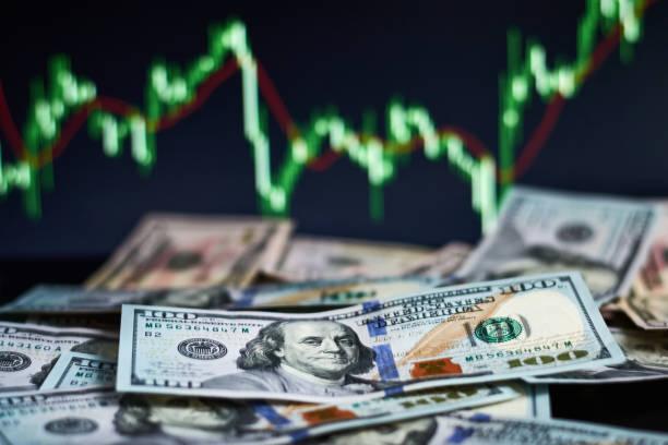 Фото Хранить или избавляться: экономисты предсказали судьбу доллара в апреле 2022 года 3