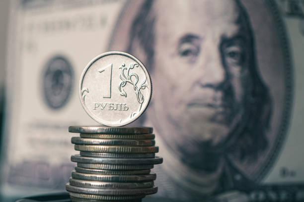 Фото Хранить или избавляться: экономисты предсказали судьбу доллара в апреле 2022 года 5