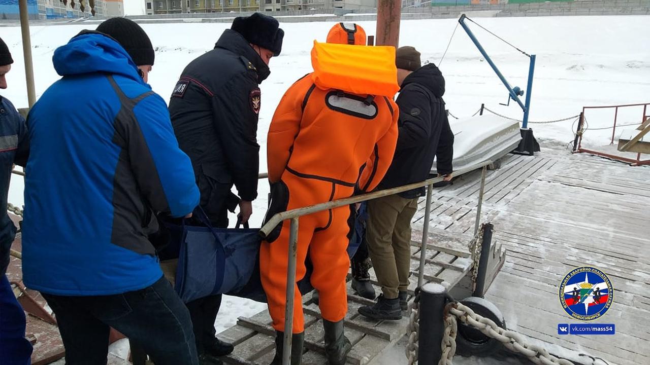 Фото В Новосибирске 65-летний рыбак провалился под лёд Оби 2