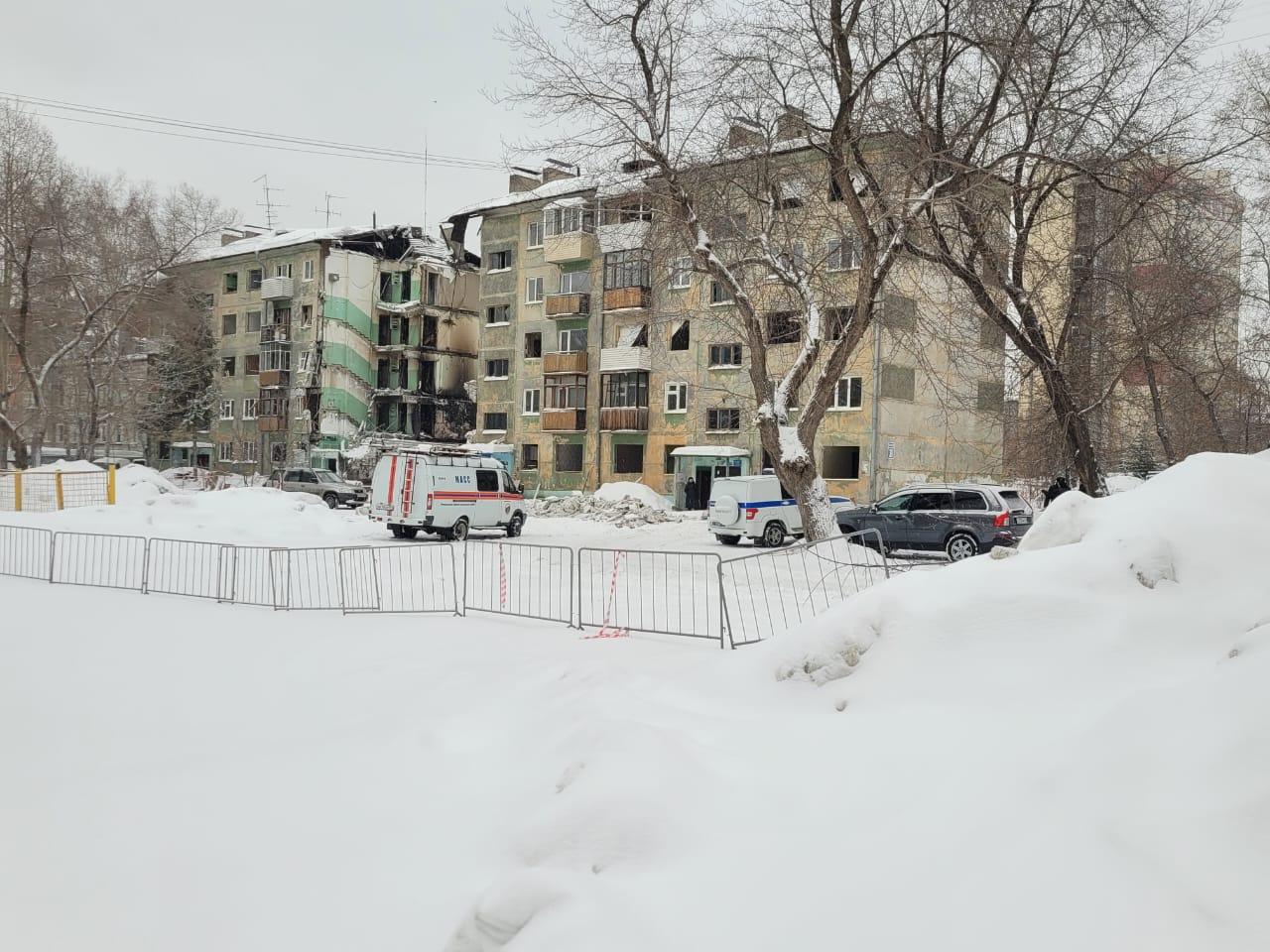 Фото В Новосибирске жильцы взорвавшегося дома пытаются купить квартиры в соседних пятиэтажках 2