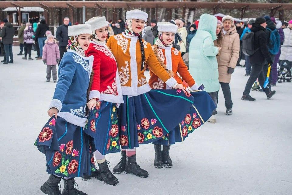 Фото «Гуляй, душа!»: в Новосибирске весело проводили зиму, отметив  широкую Масленицу 3