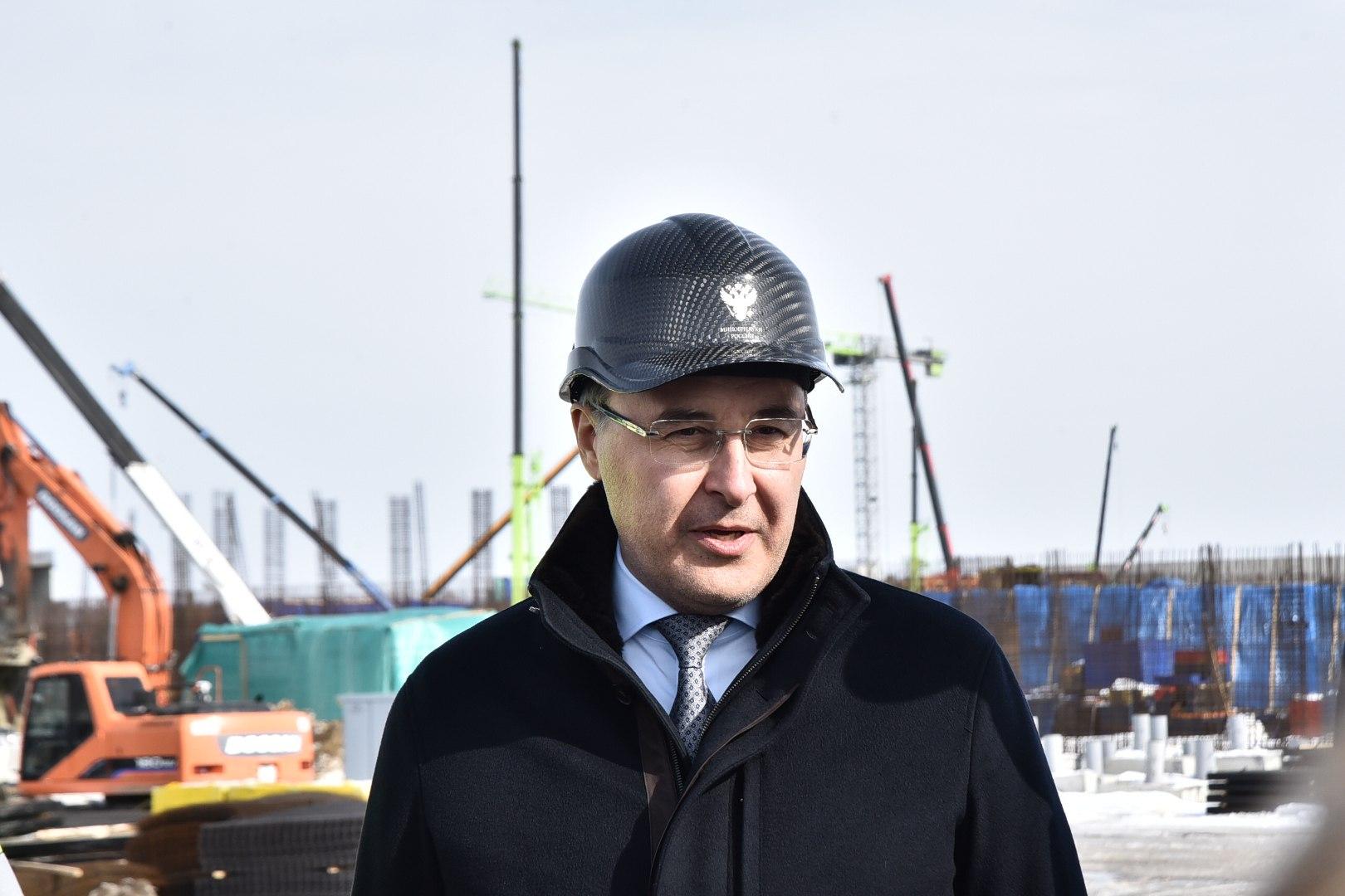 Фото Глава Минобрнауки России Валерий Фальков: надо гордиться оборудованием СКИФ, изготовленным в Новосибирске 2