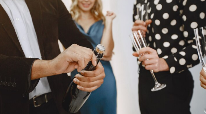 8 марта выходной в россии