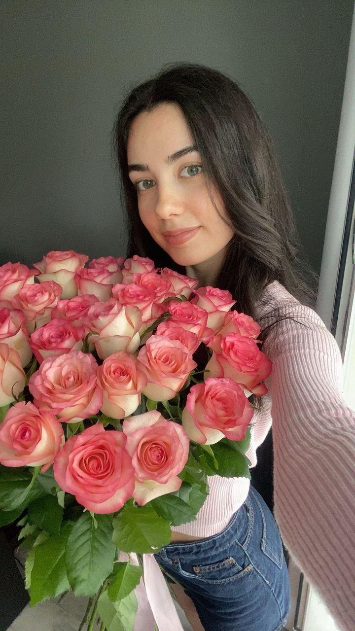 Фото Новосибирские женщины показали свои букеты на 8 Марта 11 - Сиб.ФМ Фото Новосибирские женщины показали свои букеты на 8 Марта 11